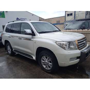 TOYOTA LAND CRUISER 200 (J14) de desguace